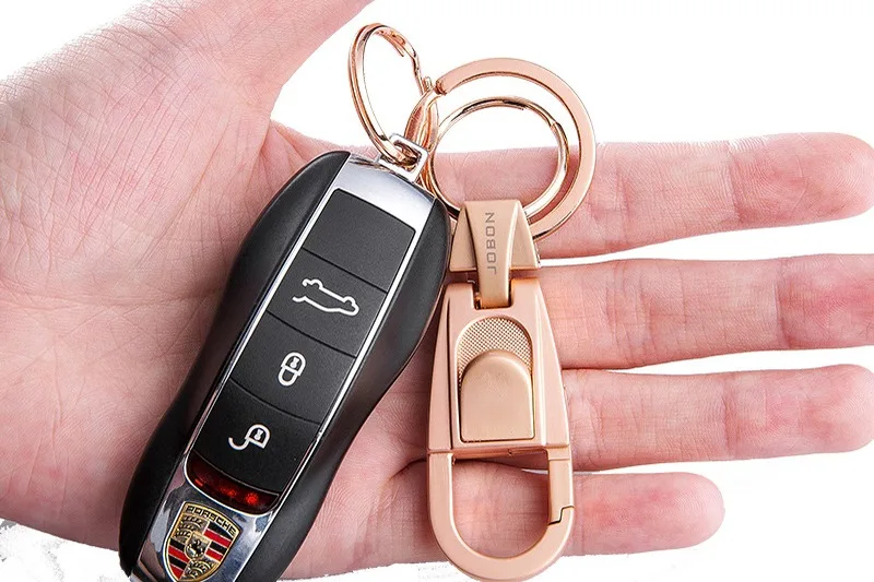 Móc chìa khóa thông minh cho xe ô tô – tiện ích và an toàn