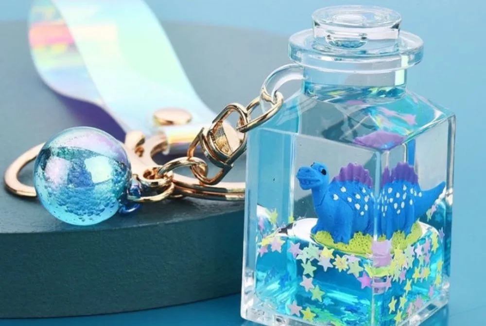 Tổng hợp những mẫu móc khóa nước cute nhất dành cho fan đồ mini