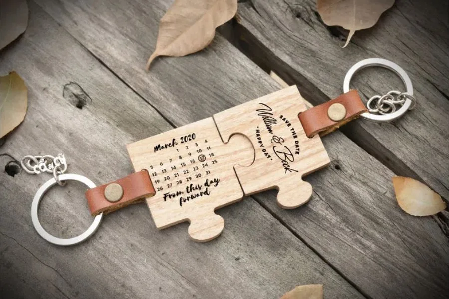 Những lưu ý khi in hoặc khắc chữ lên móc chìa khóa