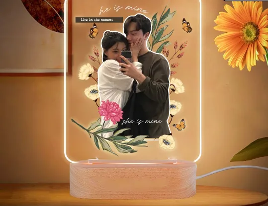 Hướng dẫn tạo standee ảnh đôi để bàn cho các cặp đôi