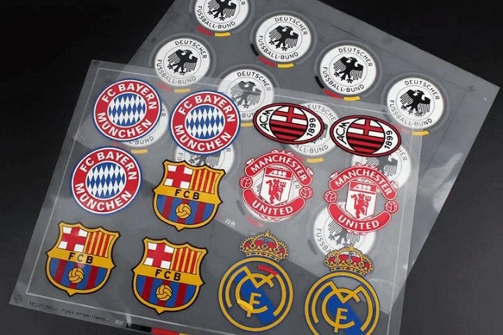 In sticker dán áo giá rẻ, nhận in từ số lượng ít